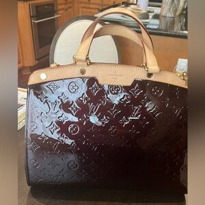 Louis Vuitton Brea GM bag in vernies leather